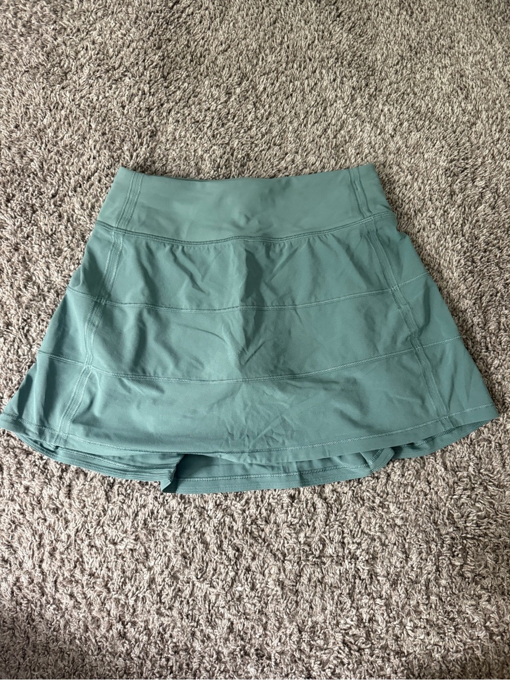 Lululemon pace rival skirt